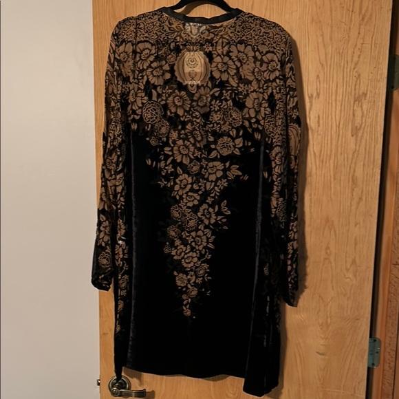 Coldwater Creek Black and Brown Floral Kimono - Picture 3 of 3